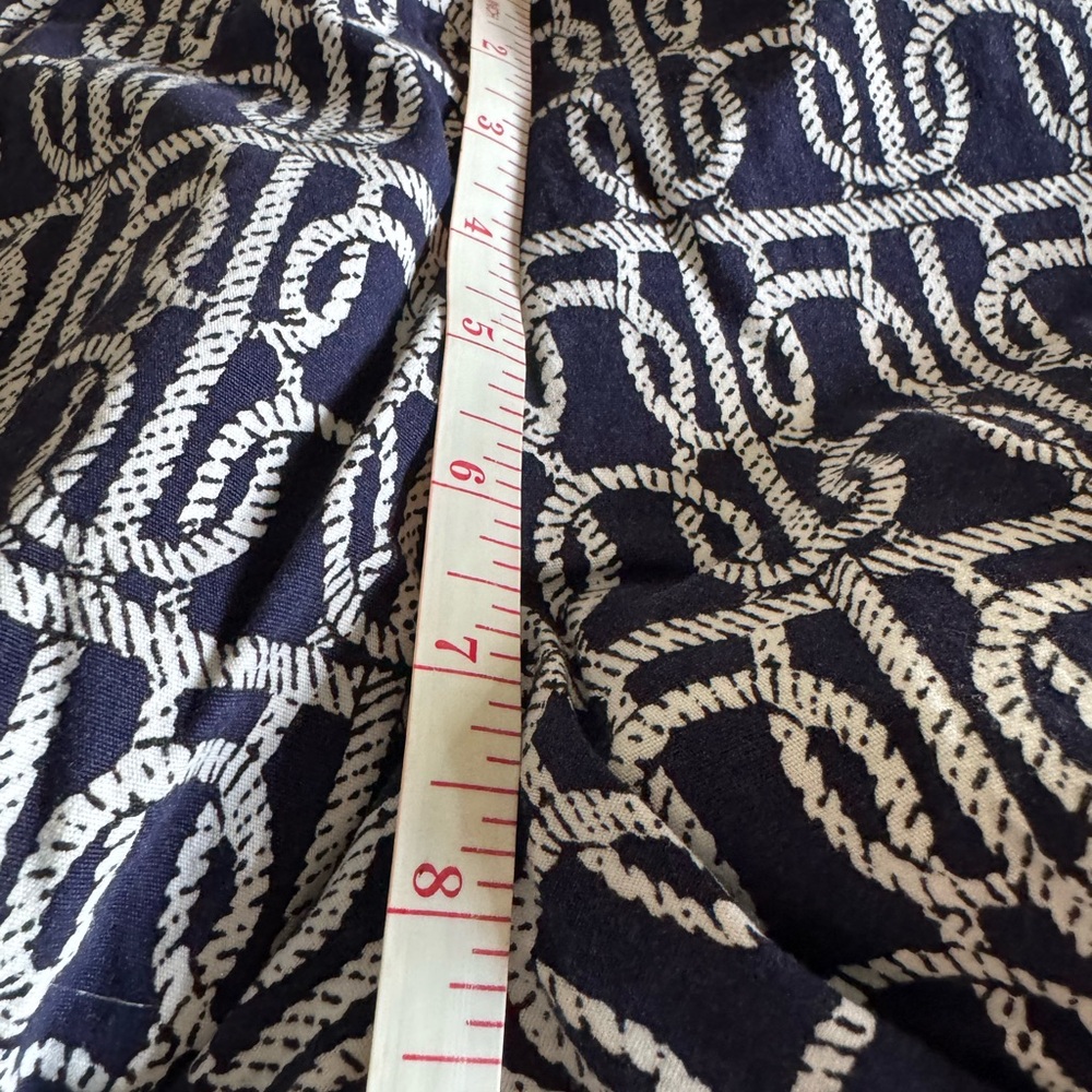 J Crew Navy and White Nautical Patterned Women Shorts with gold buttons - Picture 7 of 7
